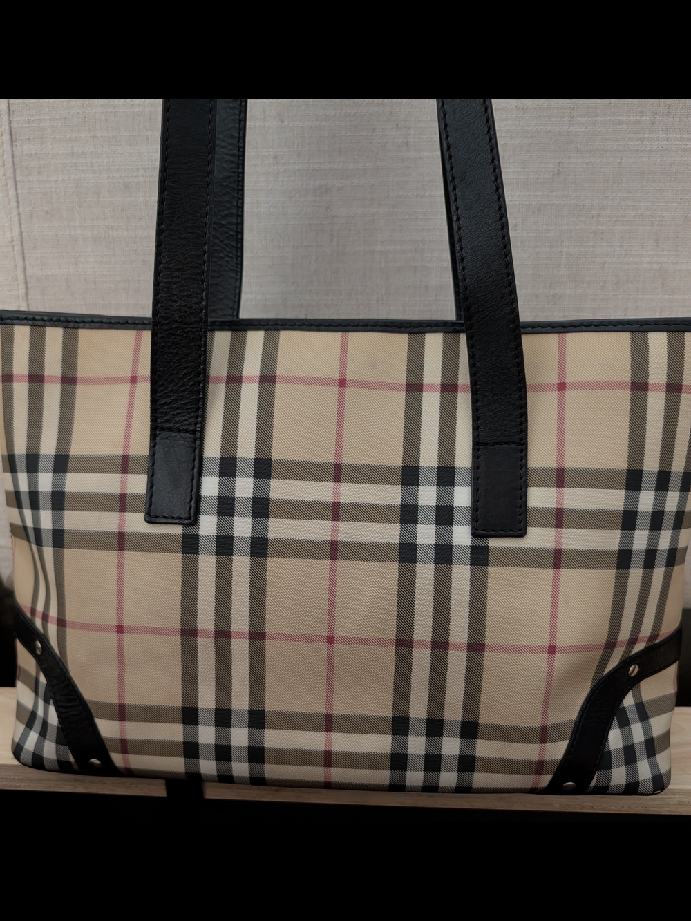 Authentic Burberry London with Leather Trim- Made In Italy - Picture 12 of 15